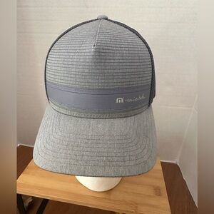 Travis Mathew Golf Charcoal, Light Gray & lilac Trucker Baseball Hat. Sz. L-XL